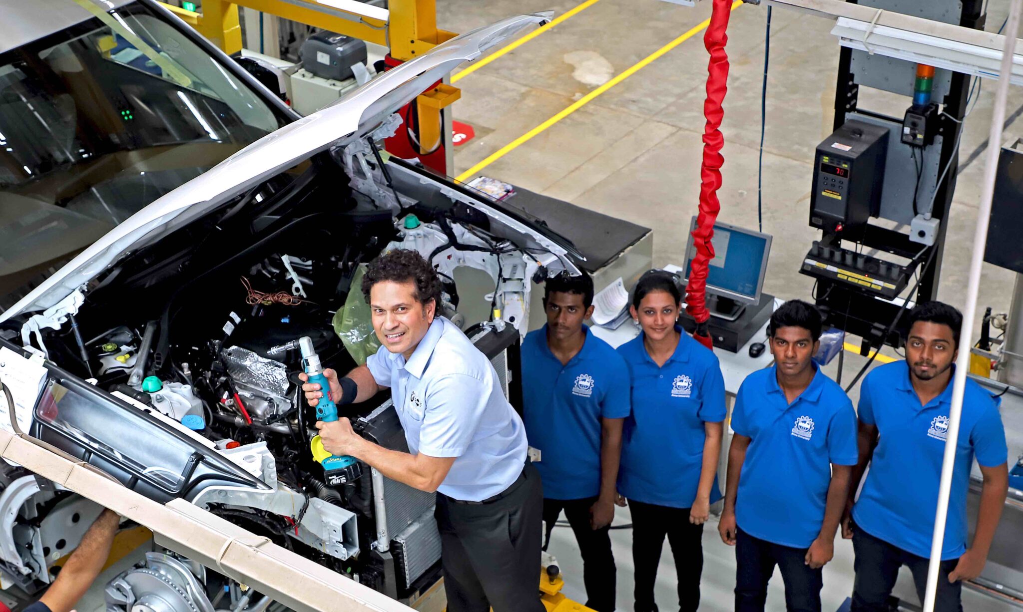 Trainee car sales bmw vacancies jobs